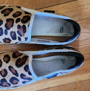 UGG Women's Alameda Spotty Slip-on SneakerSize 9.5